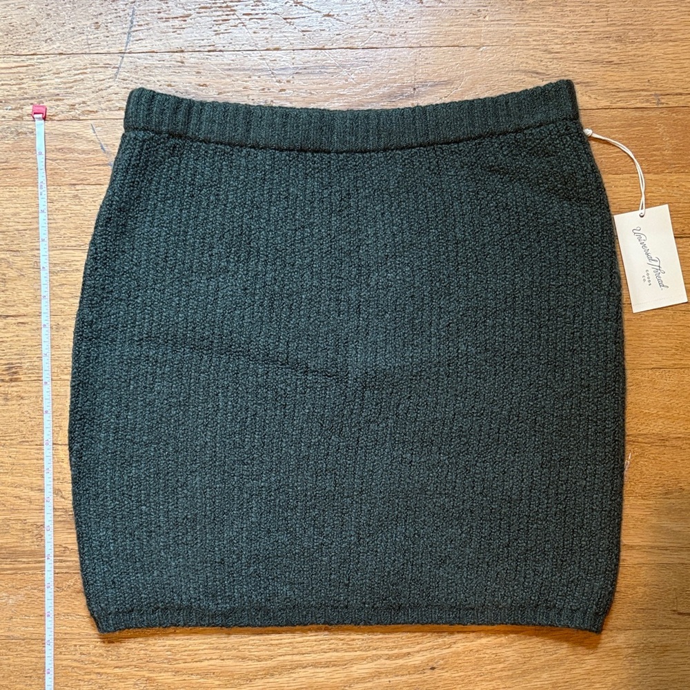 Universal Thread Mini Skirt Bundle, size Medium - Picture 5 of 7